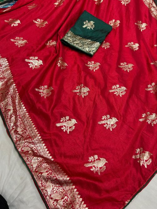 Silk Saree with Heavy Zari Weaving - Image 5